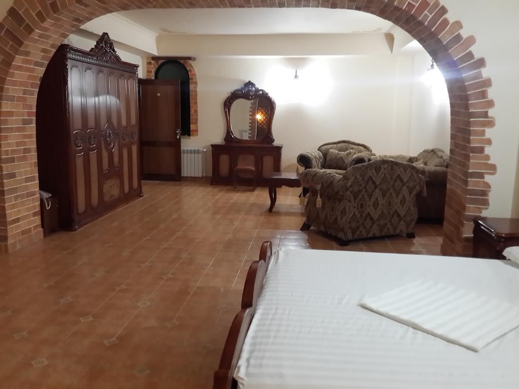 Venezia Palazzo Hotel Yerevan Quarto foto