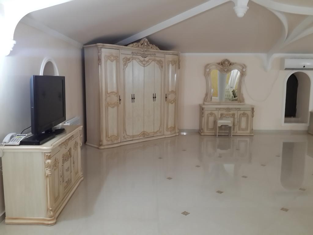 Venezia Palazzo Hotel Yerevan Quarto foto