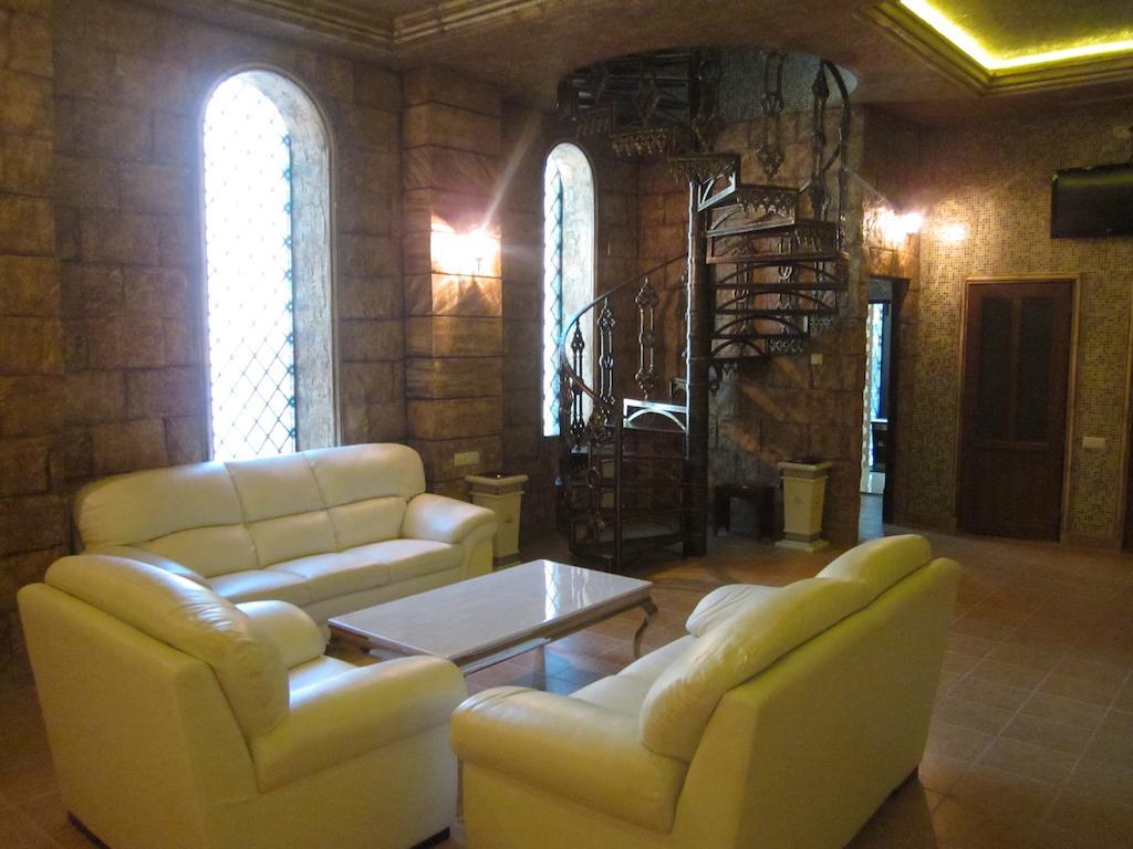 Venezia Palazzo Hotel Yerevan Quarto foto